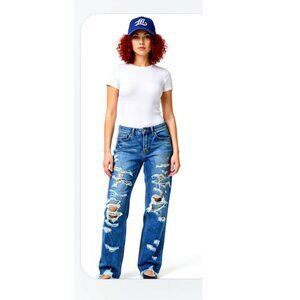 American Eagle women’s jeans- distressed Size 2!